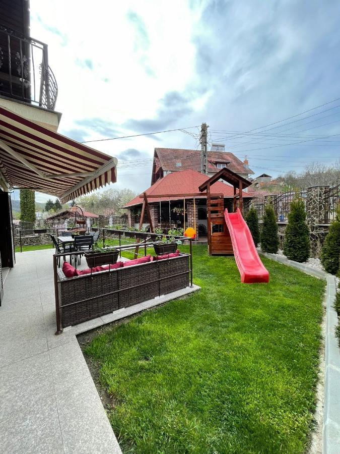 Pensiunea Select Curtea de Argeş Exteriér fotografie
