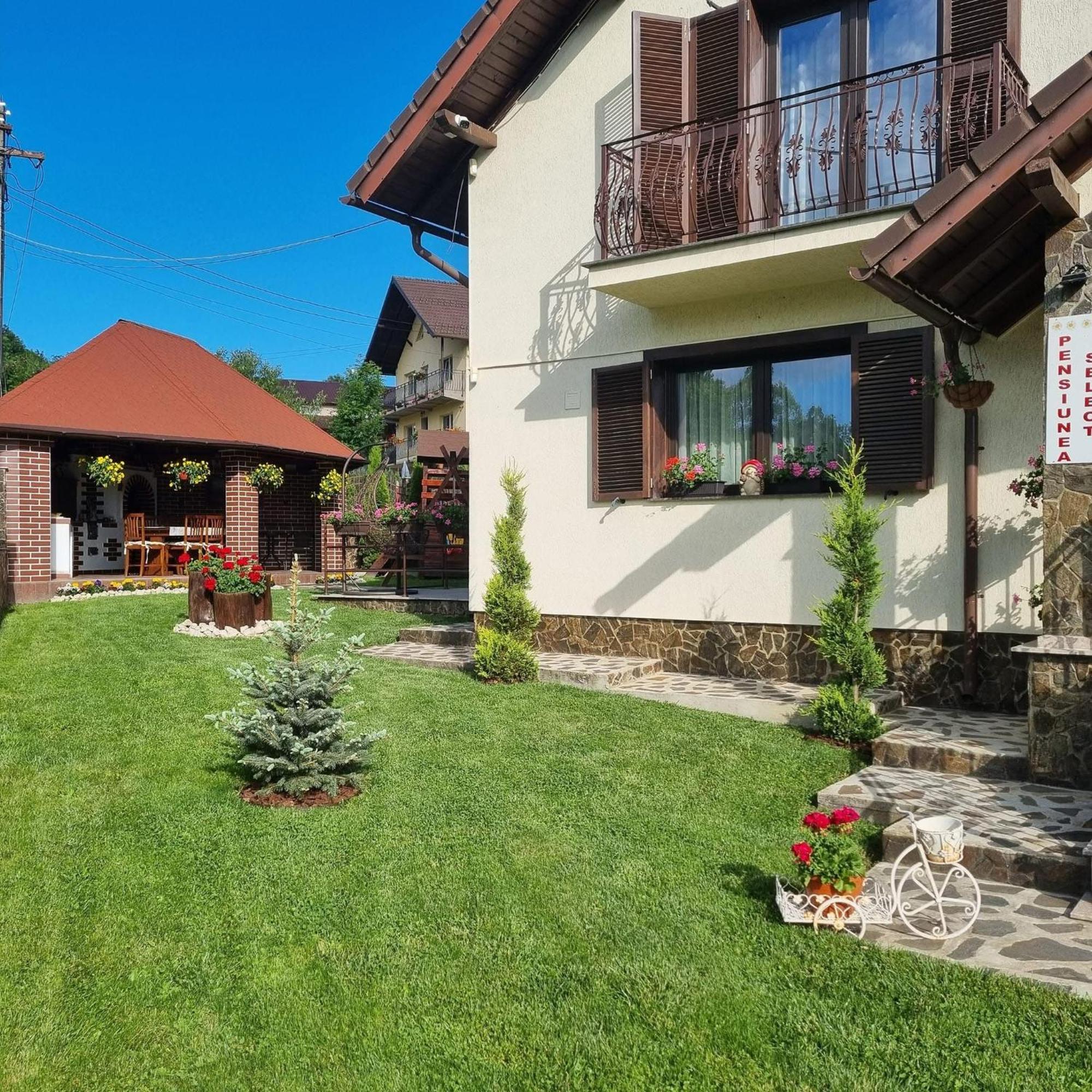 Pensiunea Select Curtea de Argeş Exteriér fotografie