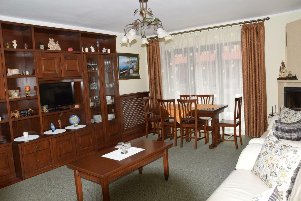 Pensiunea Select Curtea de Argeş Exteriér fotografie
